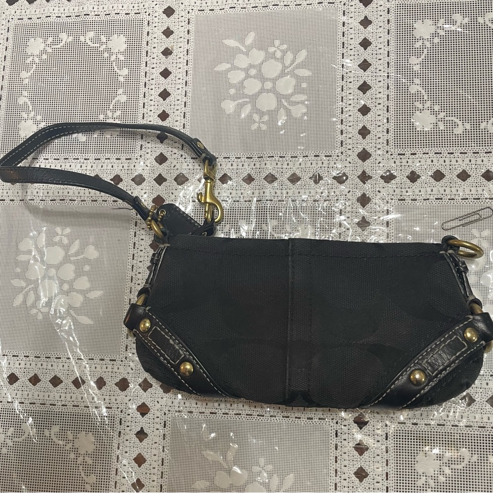 Classic Coach wristlet